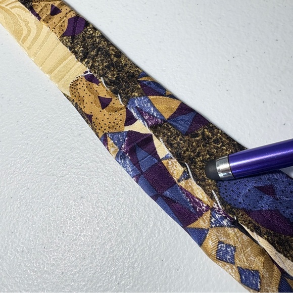 BASIC‎ ELEMENTS Silk Necktie Made in Italy Cream/Blue Abstract Artsy 58” - Picture 7 of 7